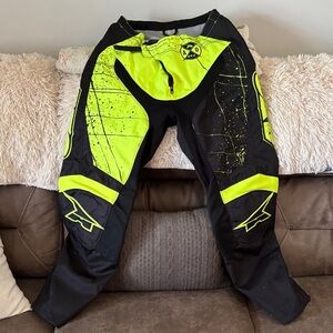 Men's Black & Neon Yellow High-Contrast Performance Joggers